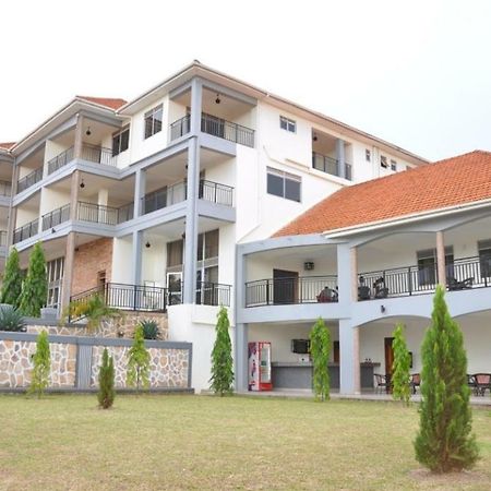 Eka Hoima Hotel Exterior photo